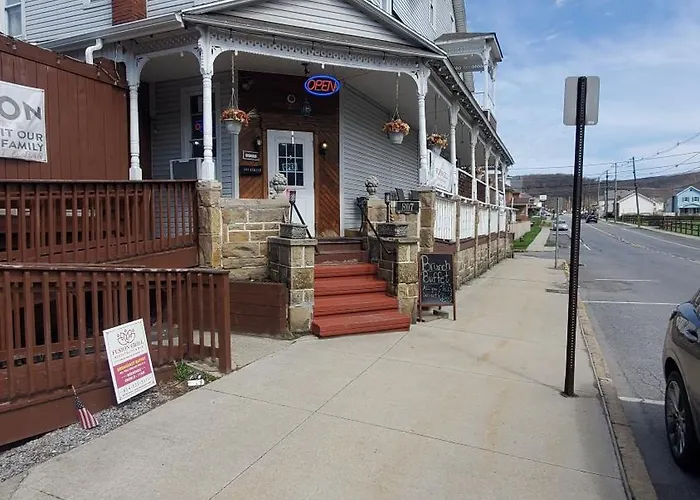 The Miners\' Lodge